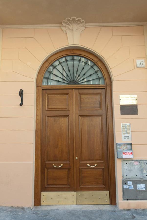 Pepe'S Place - Re Di Roma Экстерьер фото